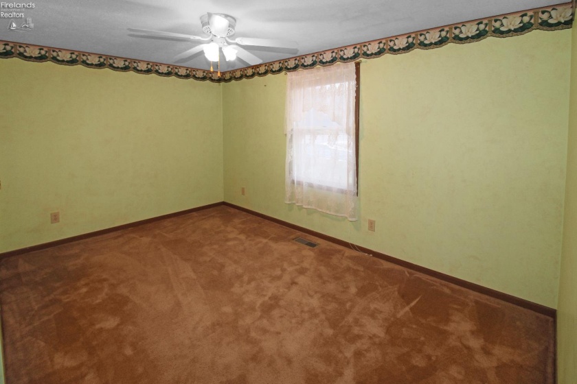 2029 Catawba Road, Port Clinton, 43452, 3 Bedrooms Bedrooms, ,2 BathroomsBathrooms,Residential,For Sale,Catawba,20260003