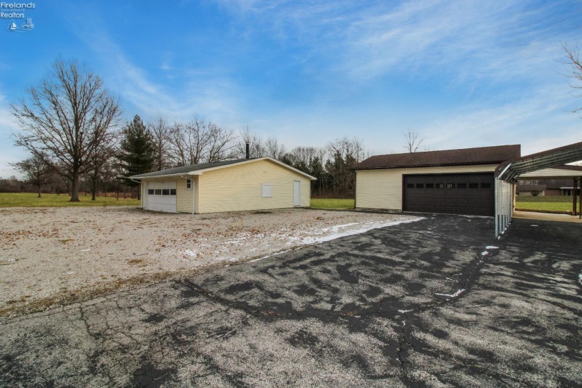 2029 Catawba Road, Port Clinton, 43452, 3 Bedrooms Bedrooms, ,2 BathroomsBathrooms,Residential,For Sale,Catawba,20260003