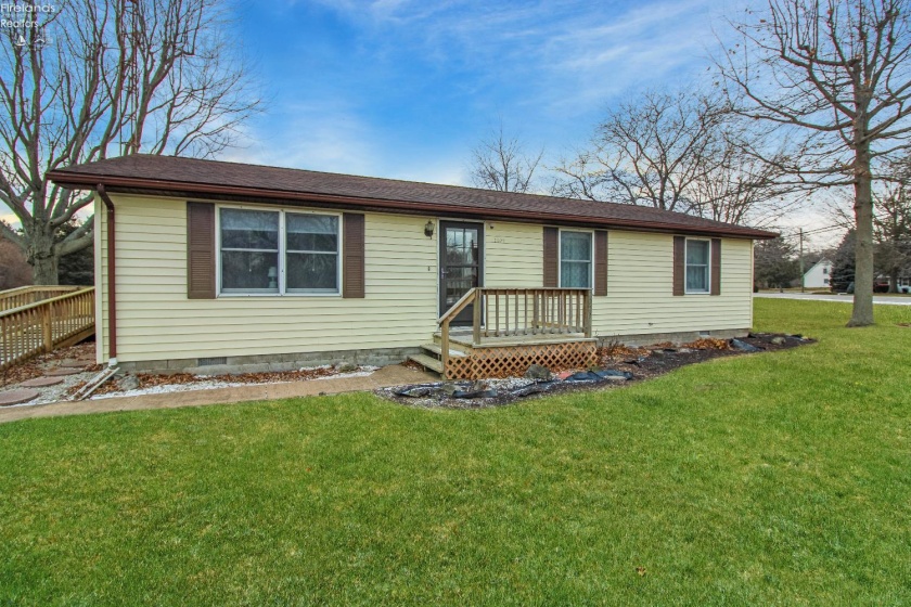 2029 Catawba Road, Port Clinton, 43452, 3 Bedrooms Bedrooms, ,2 BathroomsBathrooms,Residential,For Sale,Catawba,20260003