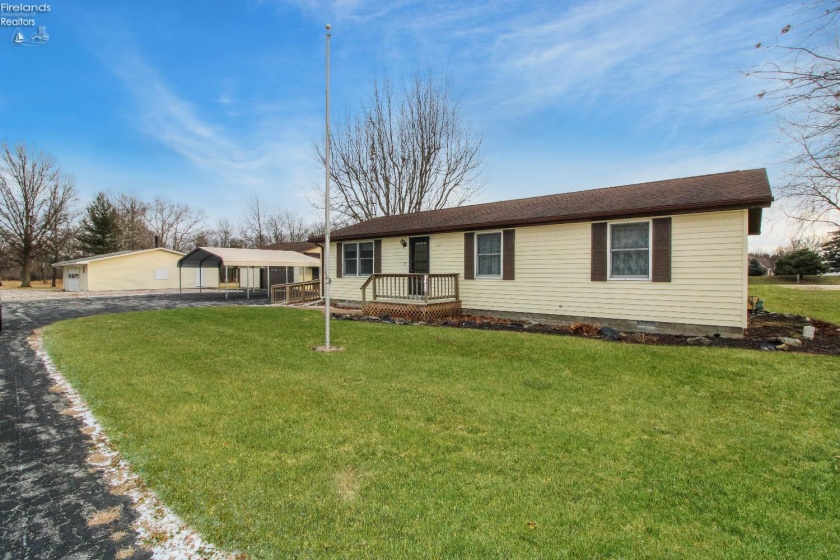 2029 Catawba Road, Port Clinton, 43452, 3 Bedrooms Bedrooms, ,2 BathroomsBathrooms,Residential,For Sale,Catawba,20260003