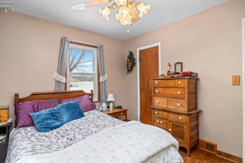 10370 State Route 58, Elyria, 44035, 3 Bedrooms Bedrooms, ,1 BathroomBathrooms,Residential,For Sale,State Route 58,20254852