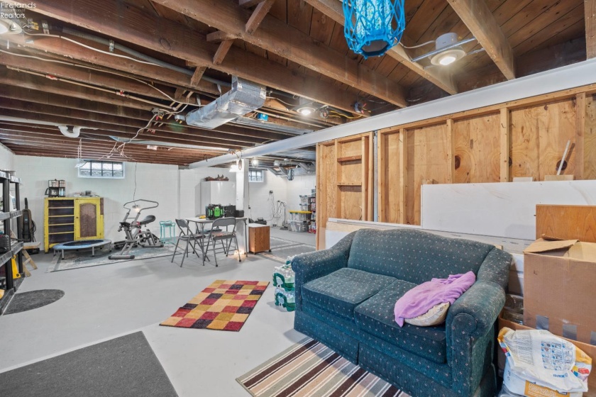 10370 State Route 58, Elyria, 44035, 3 Bedrooms Bedrooms, ,1 BathroomBathrooms,Residential,For Sale,State Route 58,20254852