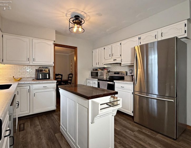 73 Siesta Drive, Tiffin, 44883, 3 Bedrooms Bedrooms, ,3 BathroomsBathrooms,Residential,For Sale,Siesta Drive,20254835