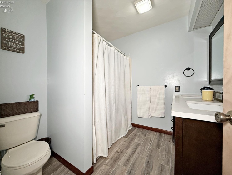 73 Siesta Drive, Tiffin, 44883, 3 Bedrooms Bedrooms, ,3 BathroomsBathrooms,Residential,For Sale,Siesta Drive,20254835