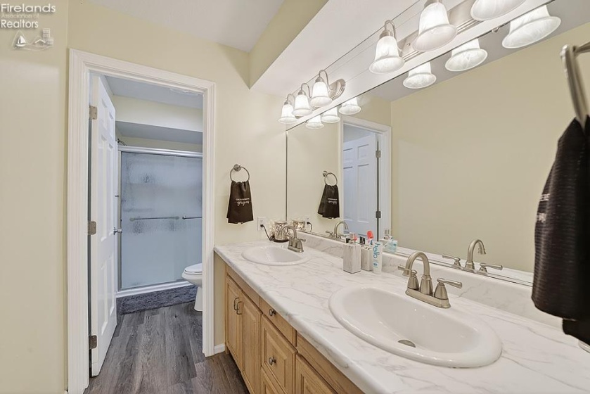 19245 Brillhart Road, Bowling Green, 43402, 4 Bedrooms Bedrooms, ,3 BathroomsBathrooms,Residential,For Sale,Brillhart,20254802