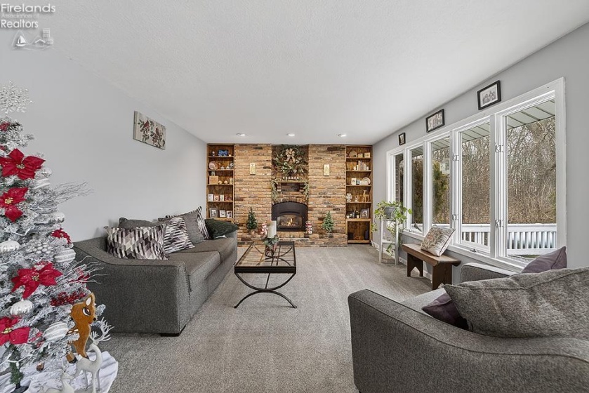 19245 Brillhart Road, Bowling Green, 43402, 4 Bedrooms Bedrooms, ,3 BathroomsBathrooms,Residential,For Sale,Brillhart,20254802