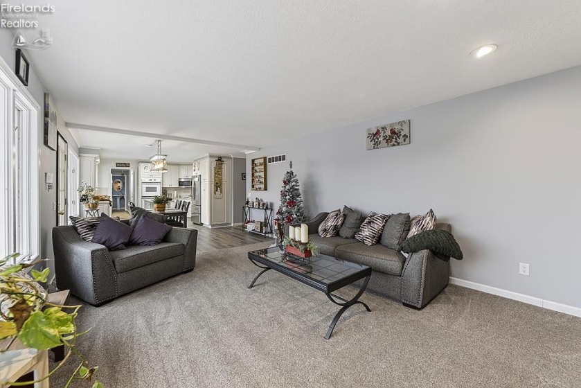 19245 Brillhart Road, Bowling Green, 43402, 4 Bedrooms Bedrooms, ,3 BathroomsBathrooms,Residential,For Sale,Brillhart,20254802