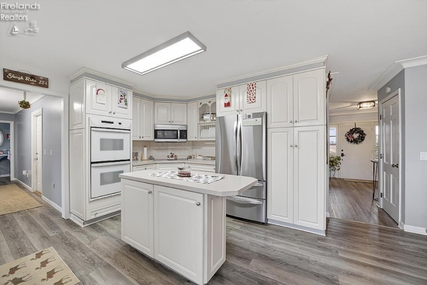 19245 Brillhart Road, Bowling Green, 43402, 4 Bedrooms Bedrooms, ,3 BathroomsBathrooms,Residential,For Sale,Brillhart,20254802