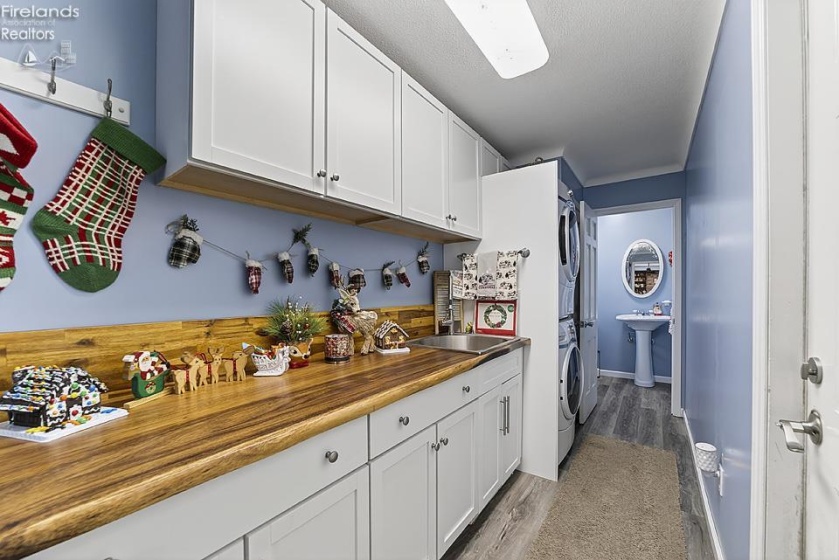 19245 Brillhart Road, Bowling Green, 43402, 4 Bedrooms Bedrooms, ,3 BathroomsBathrooms,Residential,For Sale,Brillhart,20254802