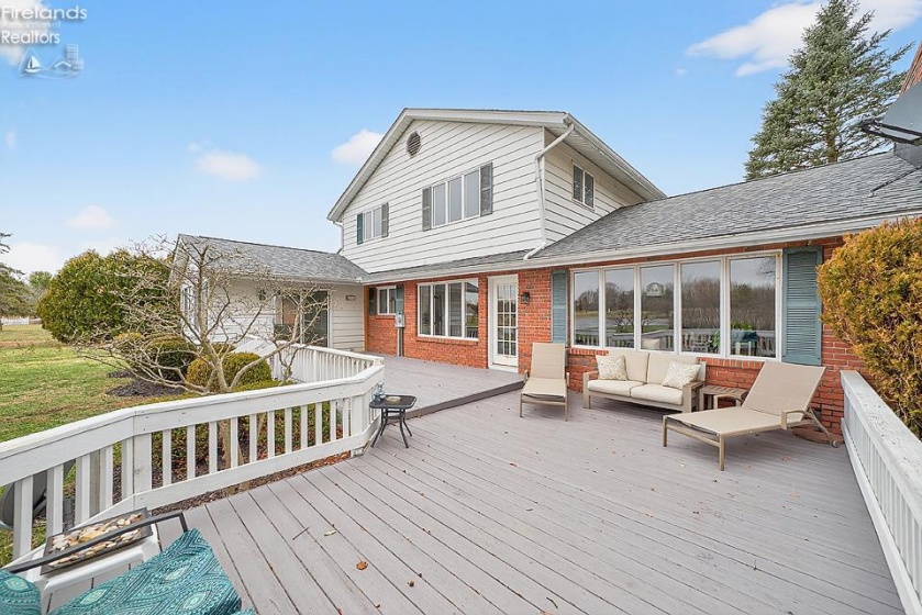 19245 Brillhart Road, Bowling Green, 43402, 4 Bedrooms Bedrooms, ,3 BathroomsBathrooms,Residential,For Sale,Brillhart,20254802