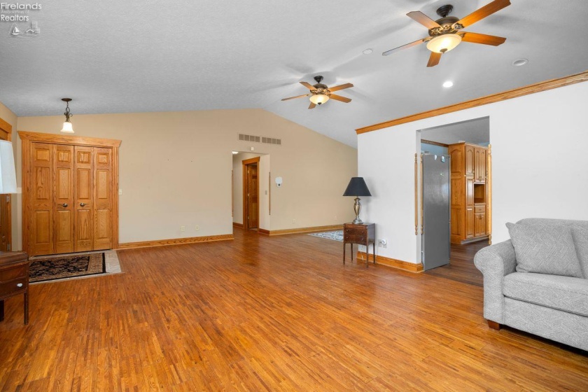 2445 State Route 61, Willard, 44890, 3 Bedrooms Bedrooms, ,3 BathroomsBathrooms,Residential,For Sale,State Route 61,20254803