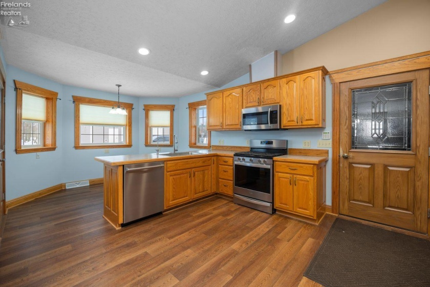 2445 State Route 61, Willard, 44890, 3 Bedrooms Bedrooms, ,3 BathroomsBathrooms,Residential,For Sale,State Route 61,20254803