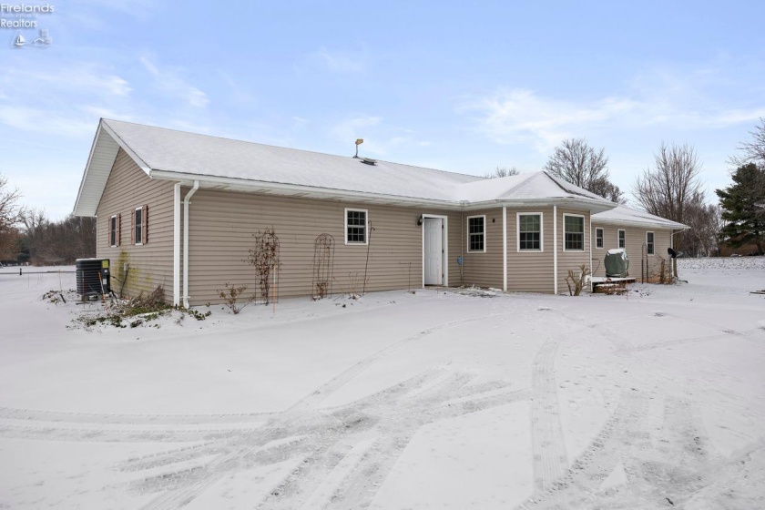 2445 State Route 61, Willard, 44890, 3 Bedrooms Bedrooms, ,3 BathroomsBathrooms,Residential,For Sale,State Route 61,20254803