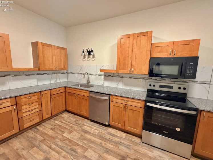 110 Railroad Street, Clyde, 43410, ,Commercial,For Sale,Railroad,20260012