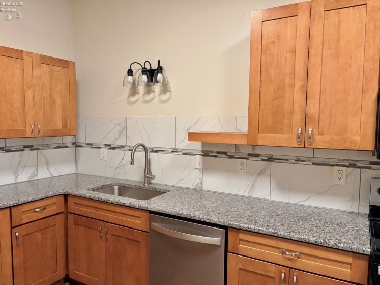 110 Railroad Street, Clyde, 43410, ,Commercial,For Sale,Railroad,20260012