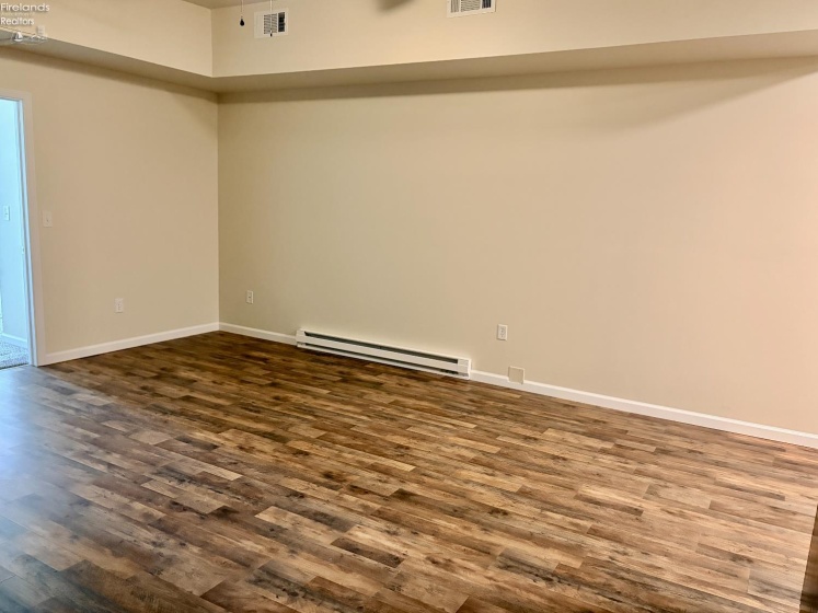 110 Railroad Street, Clyde, 43410, ,Commercial,For Sale,Railroad,20260012