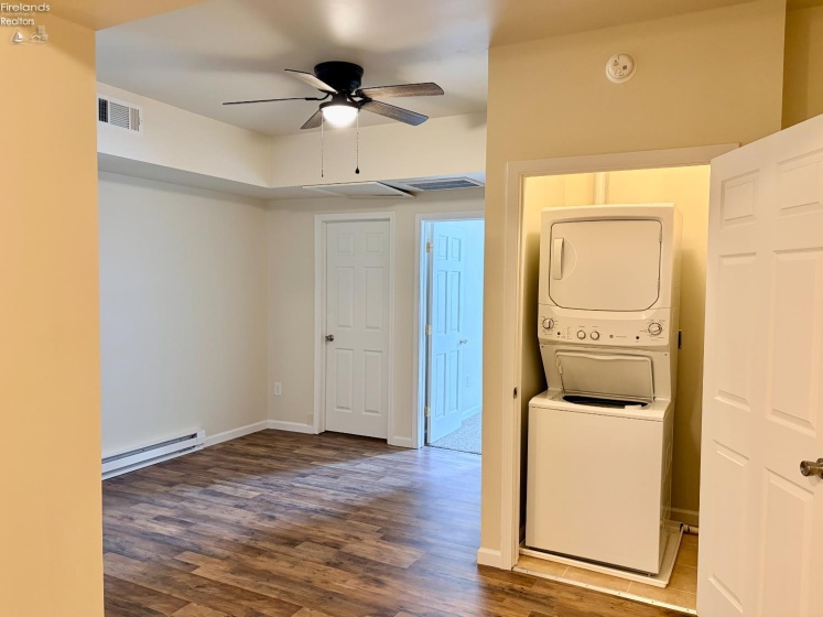 110 Railroad Street, Clyde, 43410, ,Commercial,For Sale,Railroad,20260012