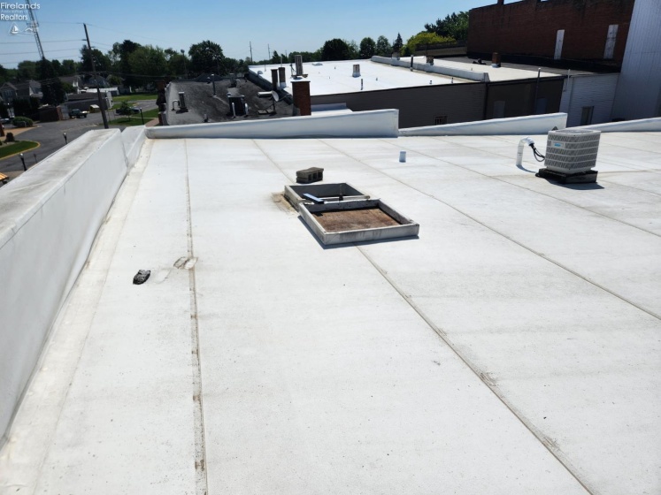 110 Railroad Street, Clyde, 43410, ,Commercial,For Sale,Railroad,20260012