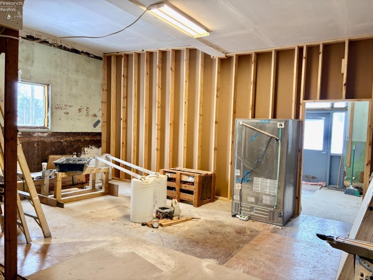 110 Railroad Street, Clyde, 43410, ,Commercial,For Sale,Railroad,20260012