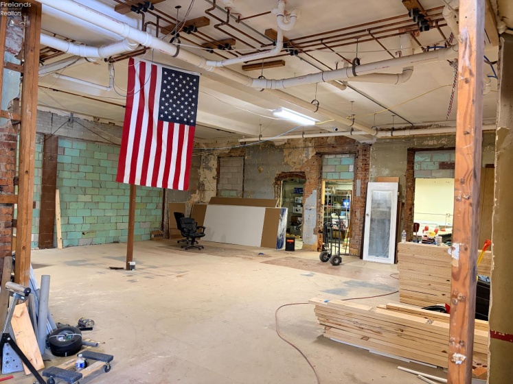 110 Railroad Street, Clyde, 43410, ,Commercial,For Sale,Railroad,20260012