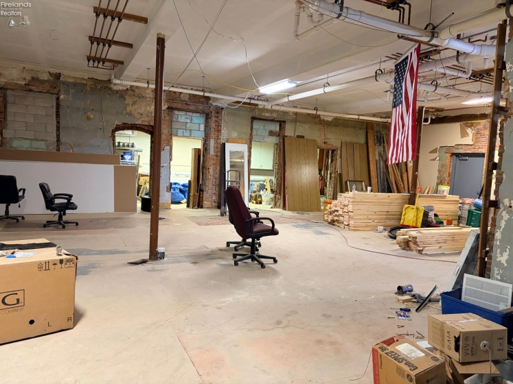 110 Railroad Street, Clyde, 43410, ,Commercial,For Sale,Railroad,20260012