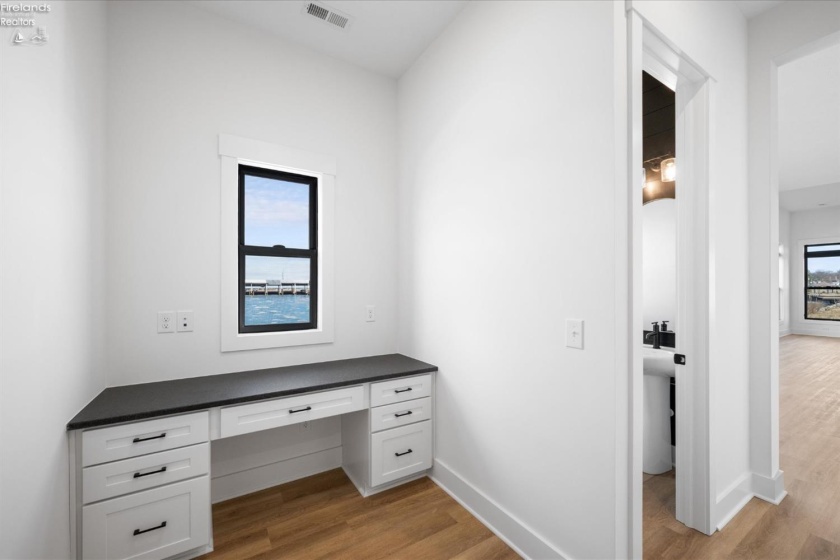 8335 Reserve Way, Marblehead, 43440, 5 Bedrooms Bedrooms, ,5 BathroomsBathrooms,Residential,For Sale,Reserve,20260013