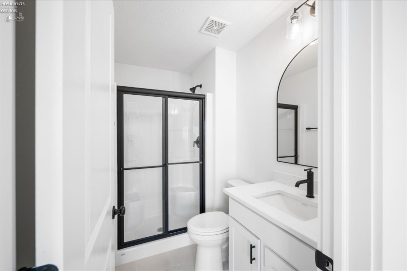 8335 Reserve Way, Marblehead, 43440, 5 Bedrooms Bedrooms, ,5 BathroomsBathrooms,Residential,For Sale,Reserve,20260013