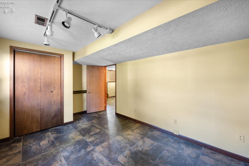 2920 Campbell Street, Sandusky, 44870, 3 Bedrooms Bedrooms, ,3 BathroomsBathrooms,Residential,For Sale,Campbell,20260015