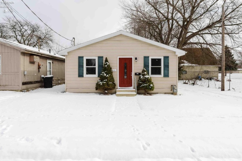 1826 Clay Street, Sandusky, 44870, 3 Bedrooms Bedrooms, ,1 BathroomBathrooms,Residential,For Sale,Clay,20254818