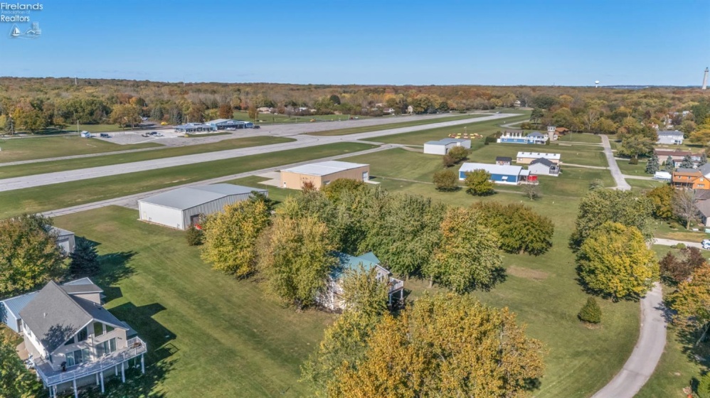 1561 Airline Rd., Put-In-Bay, 43456, 3 Bedrooms Bedrooms, ,3 BathroomsBathrooms,Residential,For Sale,Airline Rd.,20254863