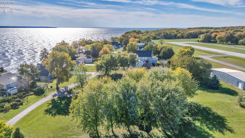 1561 Airline Rd., Put-In-Bay, 43456, 3 Bedrooms Bedrooms, ,3 BathroomsBathrooms,Residential,For Sale,Airline Rd.,20254863