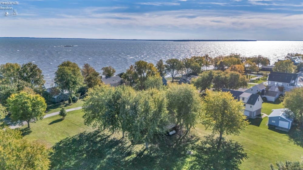 1561 Airline Rd., Put-In-Bay, 43456, 3 Bedrooms Bedrooms, ,3 BathroomsBathrooms,Residential,For Sale,Airline Rd.,20254863