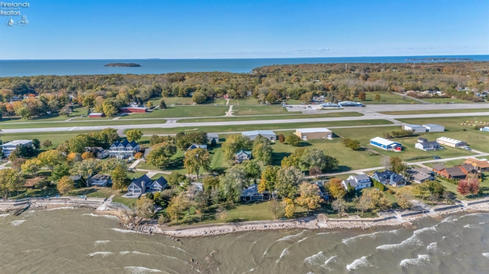 1561 Airline Rd., Put-In-Bay, 43456, 3 Bedrooms Bedrooms, ,3 BathroomsBathrooms,Residential,For Sale,Airline Rd.,20254863