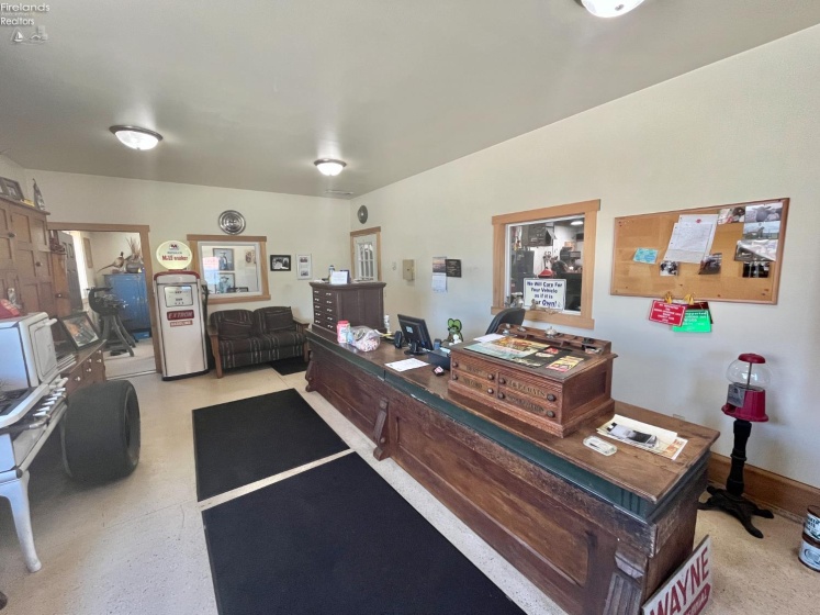 101 Main, Wayne, 43466, ,Commercial,For Sale,Main,20260026