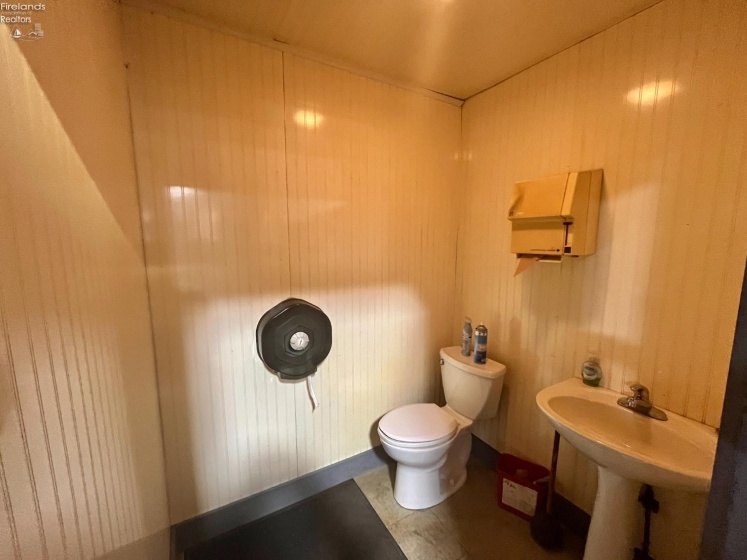 101 Main, Wayne, 43466, ,Commercial,For Sale,Main,20260026