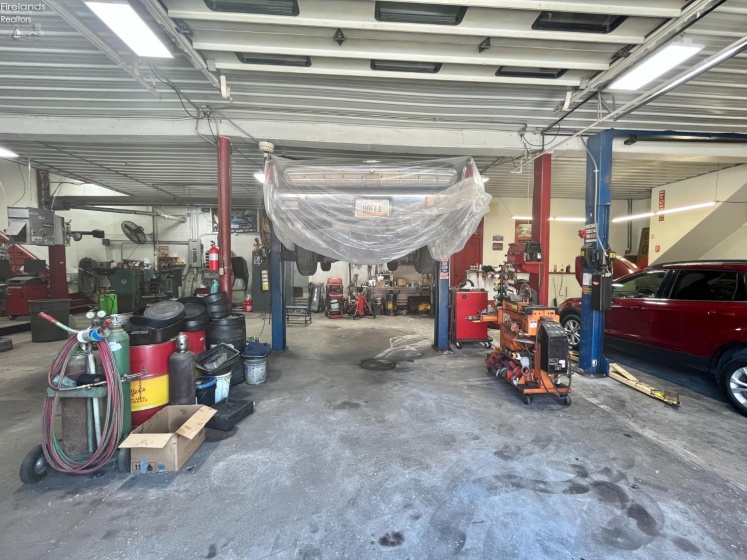 101 Main, Wayne, 43466, ,Commercial,For Sale,Main,20260026