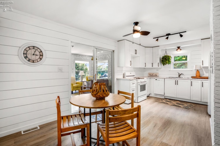 10700 Bayshore Road, Marblehead, 43440, 3 Bedrooms Bedrooms, ,1 BathroomBathrooms,Residential,For Sale,Bayshore,20260024