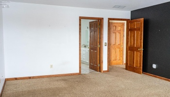 1404 Muirfield Drive, Bowling Green, 43402, 4 Bedrooms Bedrooms, ,4 BathroomsBathrooms,Residential,For Sale,Muirfield,20260031