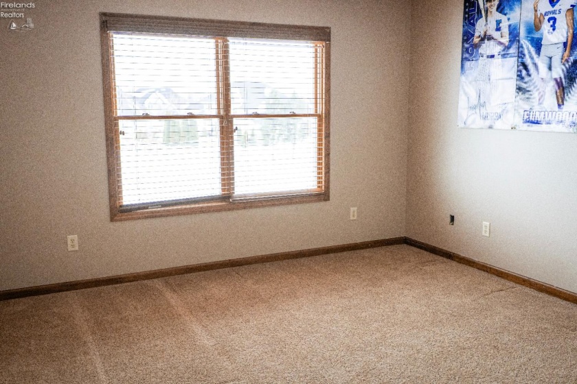 1404 Muirfield Drive, Bowling Green, 43402, 4 Bedrooms Bedrooms, ,4 BathroomsBathrooms,Residential,For Sale,Muirfield,20260031