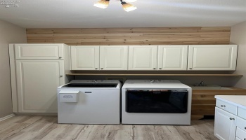 1404 Muirfield Drive, Bowling Green, 43402, 4 Bedrooms Bedrooms, ,4 BathroomsBathrooms,Residential,For Sale,Muirfield,20260031