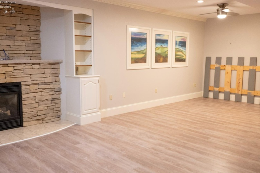 1404 Muirfield Drive, Bowling Green, 43402, 4 Bedrooms Bedrooms, ,4 BathroomsBathrooms,Residential,For Sale,Muirfield,20260031