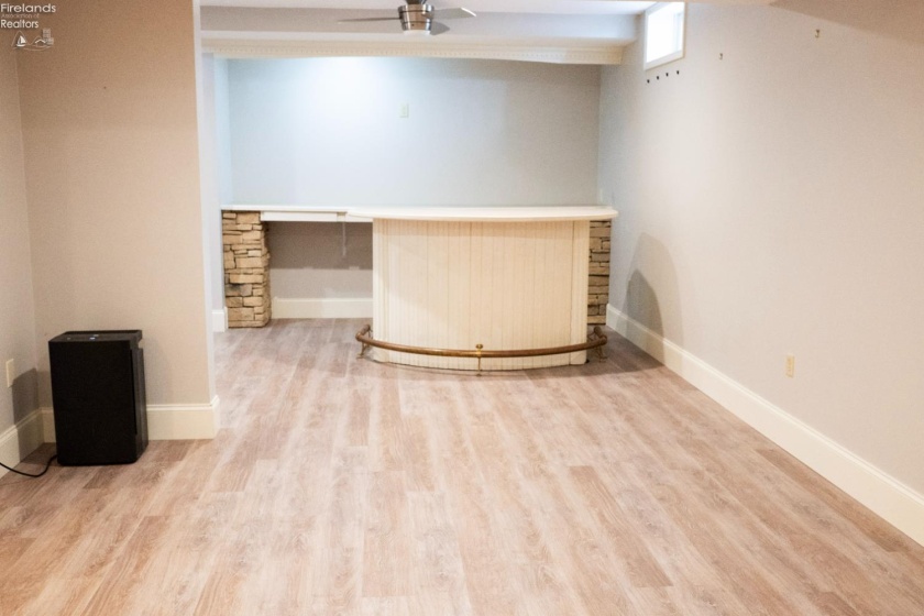 1404 Muirfield Drive, Bowling Green, 43402, 4 Bedrooms Bedrooms, ,4 BathroomsBathrooms,Residential,For Sale,Muirfield,20260031