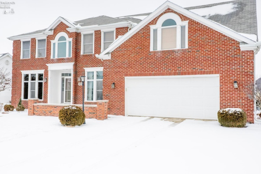 1404 Muirfield Drive, Bowling Green, 43402, 4 Bedrooms Bedrooms, ,4 BathroomsBathrooms,Residential,For Sale,Muirfield,20260031