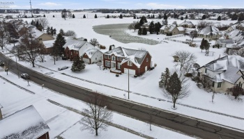 1404 Muirfield Drive, Bowling Green, 43402, 4 Bedrooms Bedrooms, ,4 BathroomsBathrooms,Residential,For Sale,Muirfield,20260031