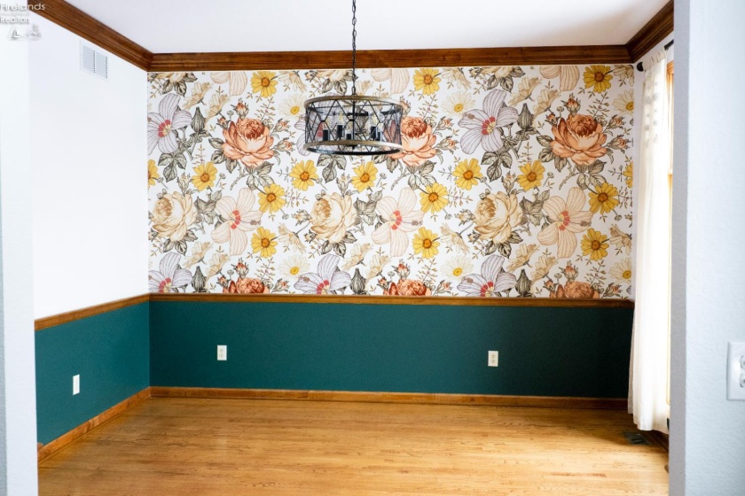 1404 Muirfield Drive, Bowling Green, 43402, 4 Bedrooms Bedrooms, ,4 BathroomsBathrooms,Residential,For Sale,Muirfield,20260031