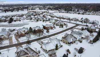 1404 Muirfield Drive, Bowling Green, 43402, 4 Bedrooms Bedrooms, ,4 BathroomsBathrooms,Residential,For Sale,Muirfield,20260031