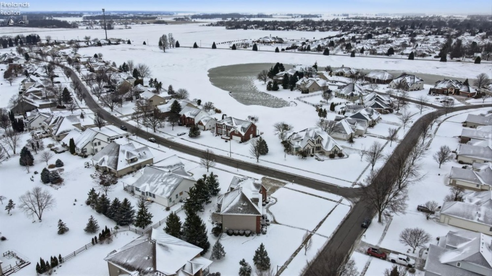 1404 Muirfield Drive, Bowling Green, 43402, 4 Bedrooms Bedrooms, ,4 BathroomsBathrooms,Residential,For Sale,Muirfield,20260031