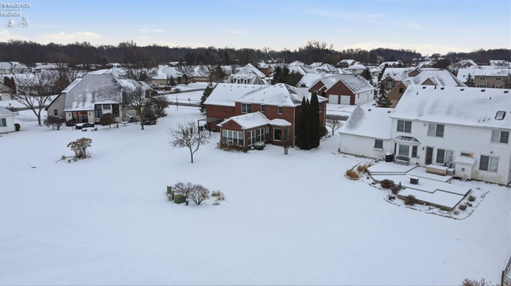 1404 Muirfield Drive, Bowling Green, 43402, 4 Bedrooms Bedrooms, ,4 BathroomsBathrooms,Residential,For Sale,Muirfield,20260031