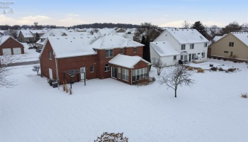 1404 Muirfield Drive, Bowling Green, 43402, 4 Bedrooms Bedrooms, ,4 BathroomsBathrooms,Residential,For Sale,Muirfield,20260031