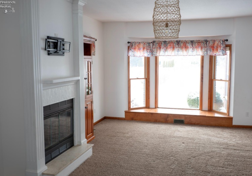 1404 Muirfield Drive, Bowling Green, 43402, 4 Bedrooms Bedrooms, ,4 BathroomsBathrooms,Residential,For Sale,Muirfield,20260031